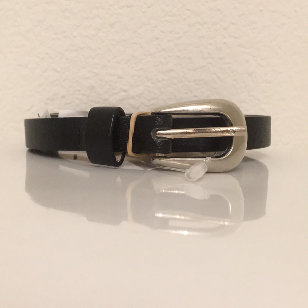 Skinny long belt